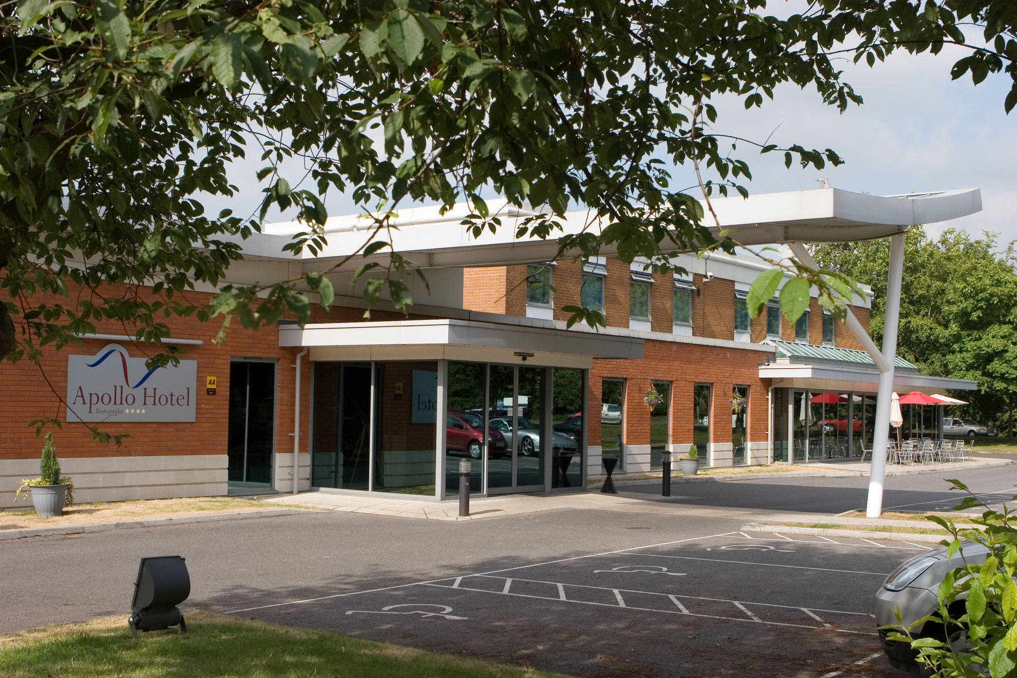 Apollo Hotel Basingstoke Eksteriør billede